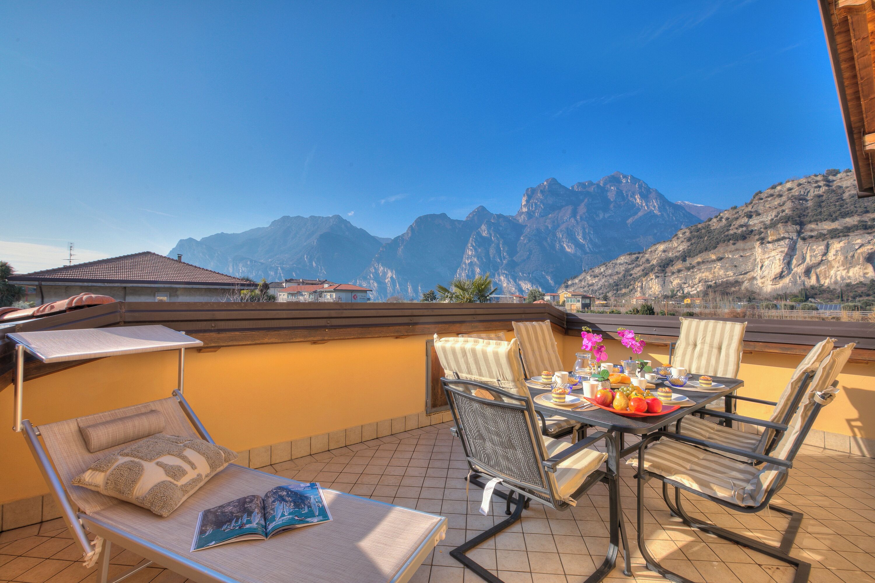 Family Apartment, Multiple Bedrooms (Agritur Laura- Oasi di luce 5) | Outdoor dining