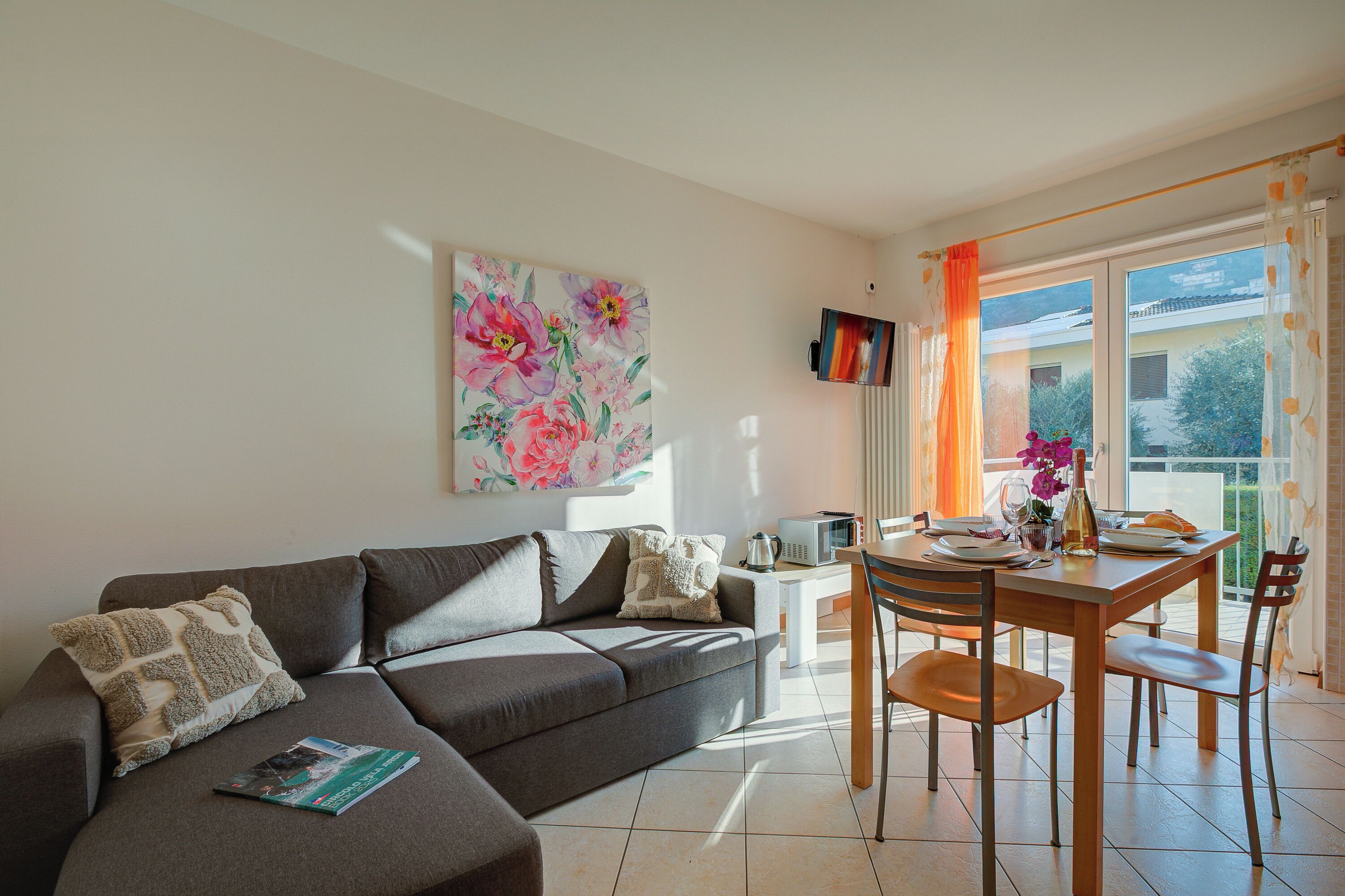 Family Apartment, Multiple Bedrooms (Agritur Laura - Danza di colori 3) | Living area