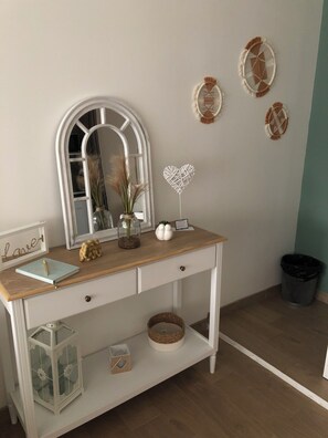 Unclassified image, 5 of 12, button - La Carola bed and breakfast (Bordeaux-Saint-Clair)