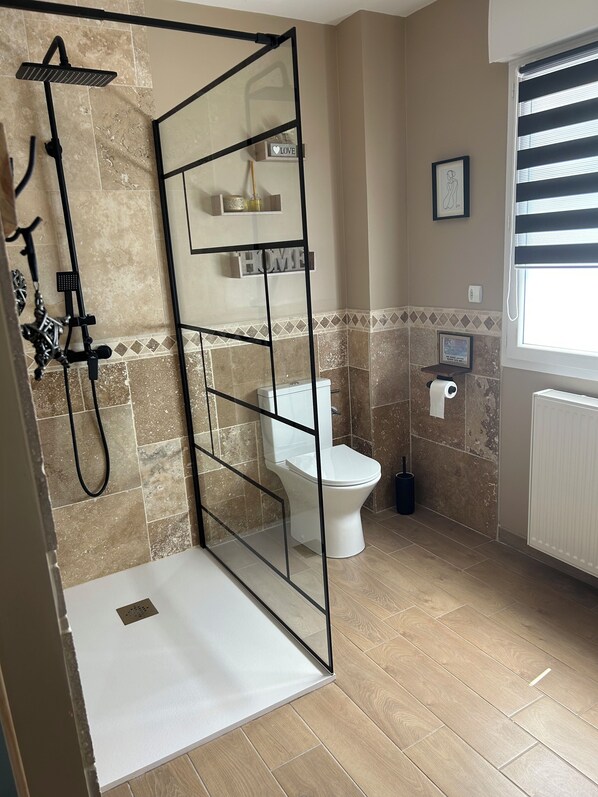 Unclassified image, 1 of 12, button - La Carola bed and breakfast (Bordeaux-Saint-Clair)