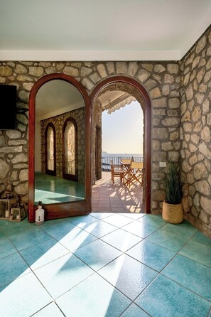 Interior - Amore Rentals-Villa La Torre: iconica dimora a Massa Lubrense con vista su Capri (Massa Lubrense)