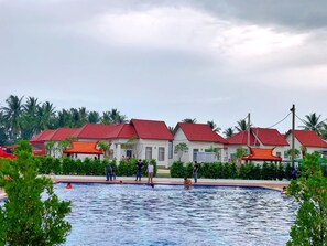 Pool - Kampot Paradise Hotel (Kampot)