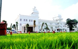 Unclassified image, 5 of 6, button - Bon Sejour (Puducherry)