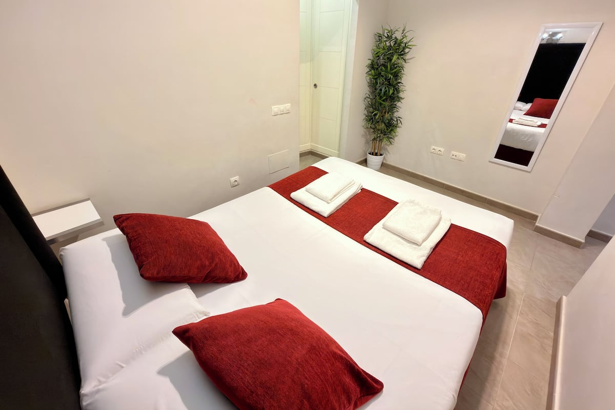 In-room safe, iron/ironing board, free WiFi