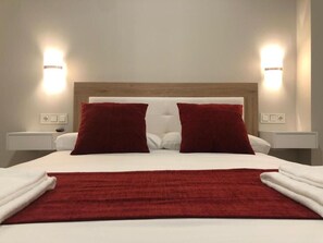 In-room safe, iron/ironing board, free WiFi - Apartamentos Pinar Málaga Centro (Málaga)