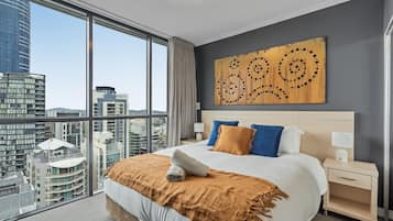 Apartment | 1 bedroom, laptop workspace, bed sheets