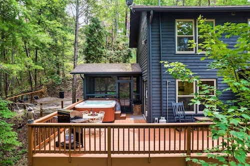 Emerald Spring's Cabin