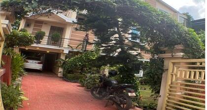 Kuakhai -Ground floor garden view double bedroom in Bhubaneswar