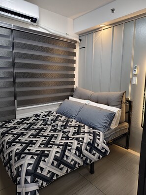 1 bedroom, iron/ironing board, Internet, bed sheets - La Casa Victoria - Near Moa and NAIA (Pasay City)