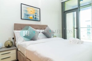 Apartamento, sacada, vista para o canal