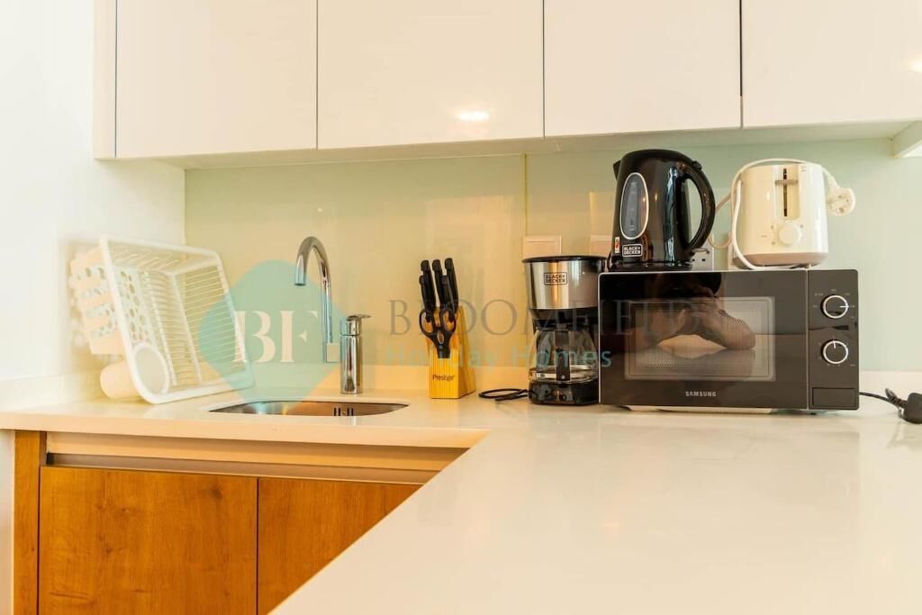 Leilighet, balkong, kanalutsikt | Eget kjøkken