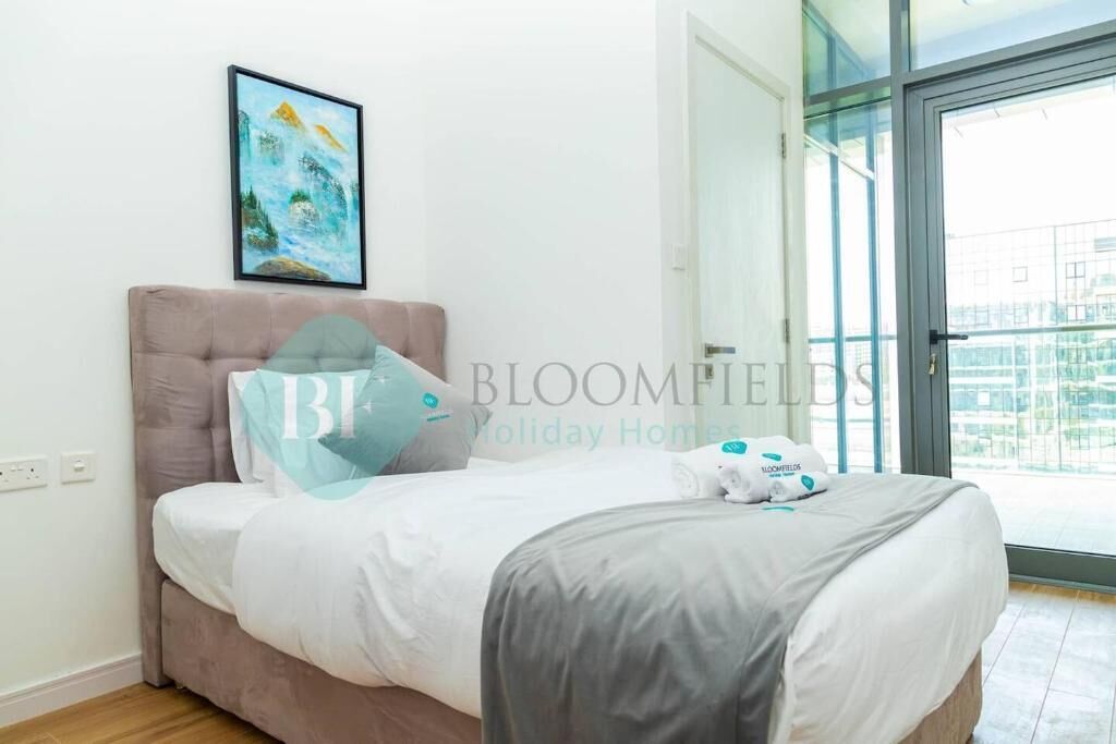 Apartamento, sacada, vista para o canal