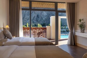 Signature Twin Room, Hill View | View from room