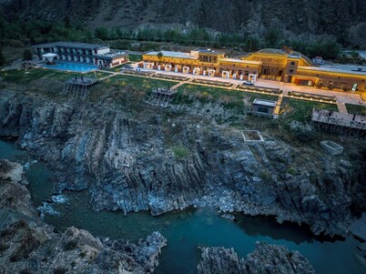 Xingcao Yunzhan Kuokesu Wild Luxury Campsite