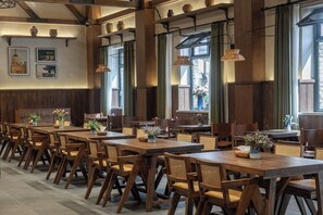 Restaurant - Xingcao Yunzhan Kuokesu Wild Luxury Campsite (Tekes County)
