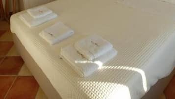 Traditional-Villa, Meerblick | Zimmersafe, Bügeleisen/Bügelbrett