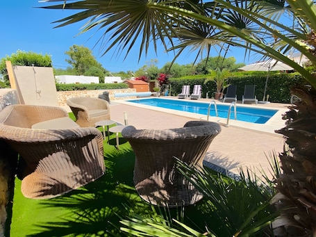 Pool. Villas 2 meet La Siesta – Private Pool Villa in Cala Romántica
