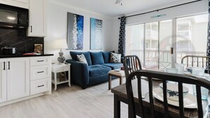 Smart TV - Shell-Abration-Like a Beach Fiesta (Galveston)