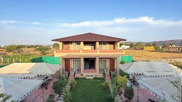 Fachada del alojamiento