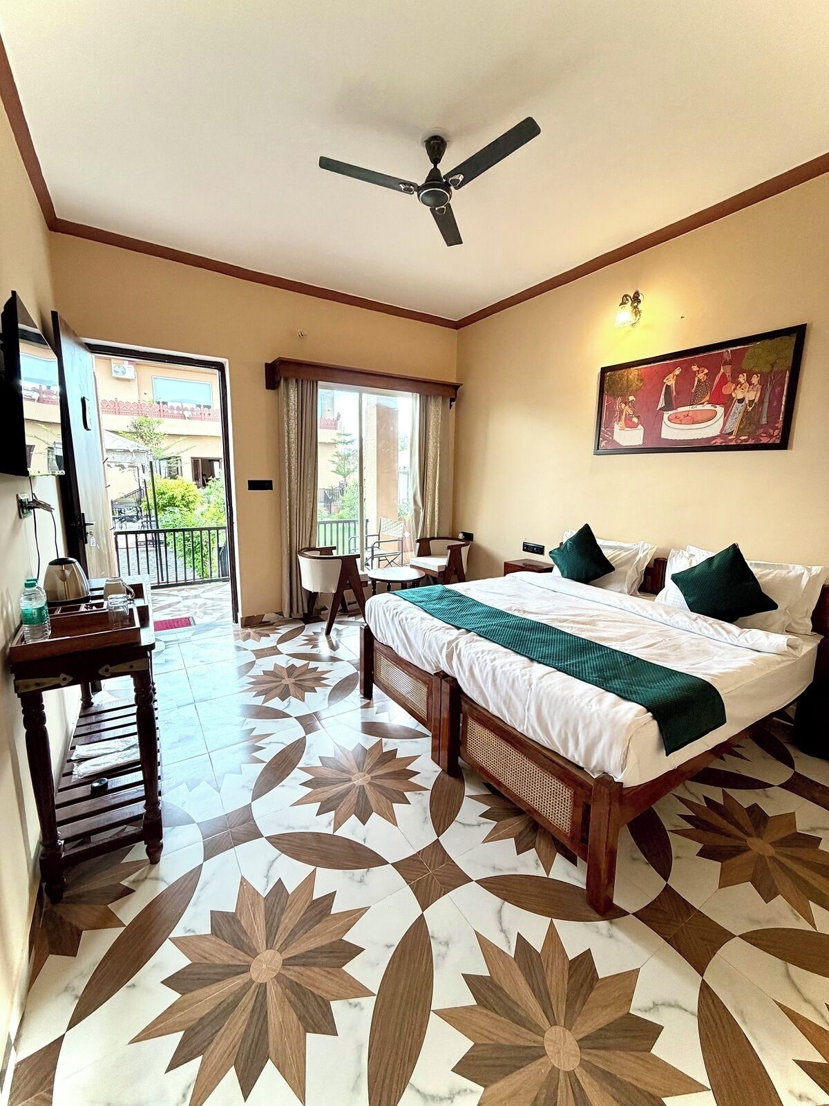 Deluxe Room | Free WiFi