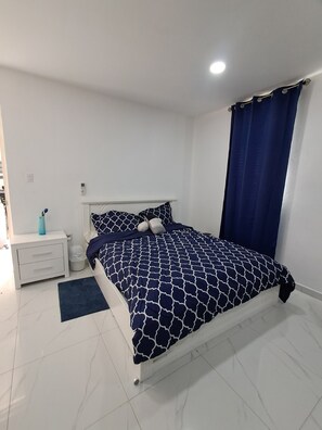 2 bedrooms, iron/ironing board, free WiFi, bed sheets - Lovely 2-bedroom Private house with AC in perfect Oranjestad location (Oranjestad)