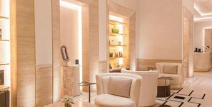 Miscellaneous - LUX Iconic Views at Palm Tower Studio 5 (Dubai)