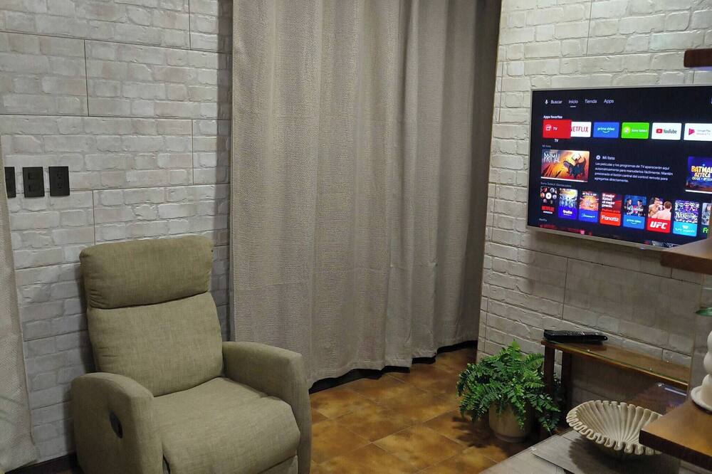 Casa Soleno-apartment in Heredia, Urban Comfort With Views of Nature
