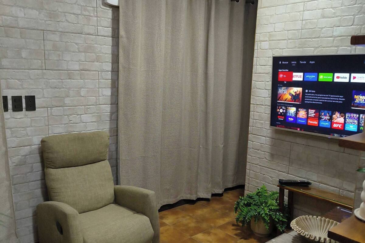 Appartamento, 1 camera da letto, vista città | Soggiorno