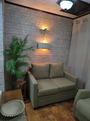 Living room - Casa Soleno-apartment in Heredia, Urban Comfort With Views of Nature (Mercedes)