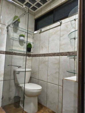 Căn hộ, 1 phòng ngủ, quang cảnh thành phố | Phòng tắm