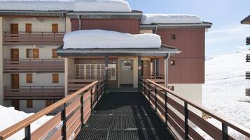 Enceinte de lâhĂ©bergement