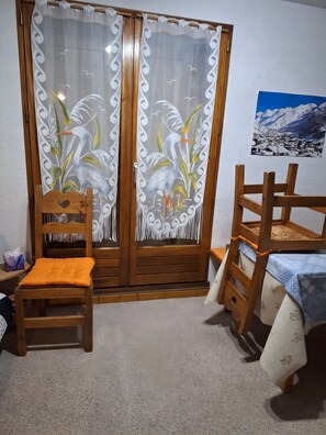 Uklassifisert bilde, 2 av 11, knapp