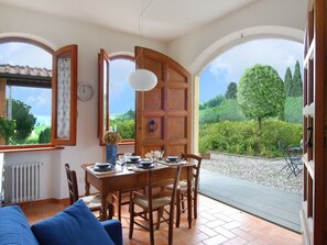 Dining - Villa mit privatem Pool in der Nähe von Gimignan by Interhome (San Gimignano)
