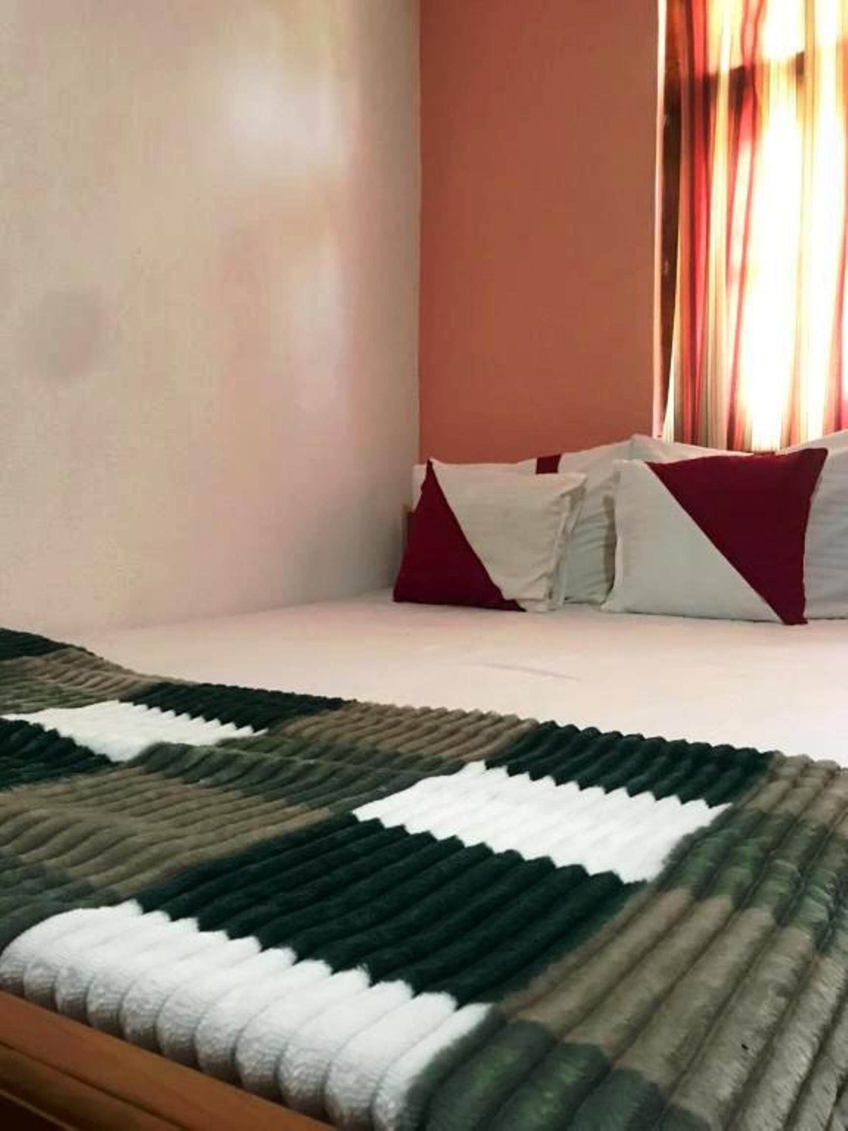 Desk, laptop workspace, soundproofing, iron/ironing board