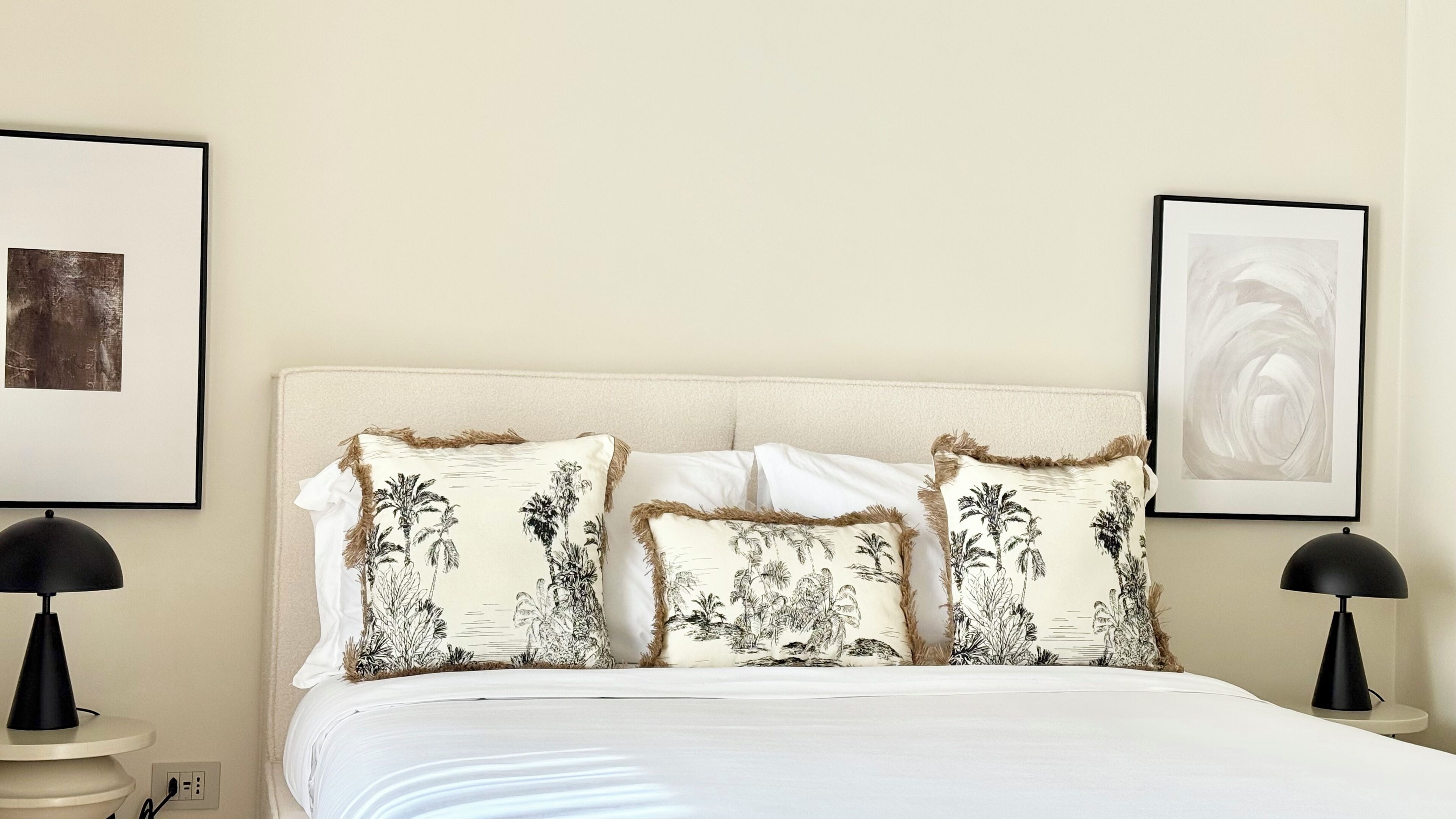 ألحفة محشوة بالريش وعناصر مجانية داخل الميني بار