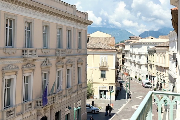 Pemandangan dari hartanah