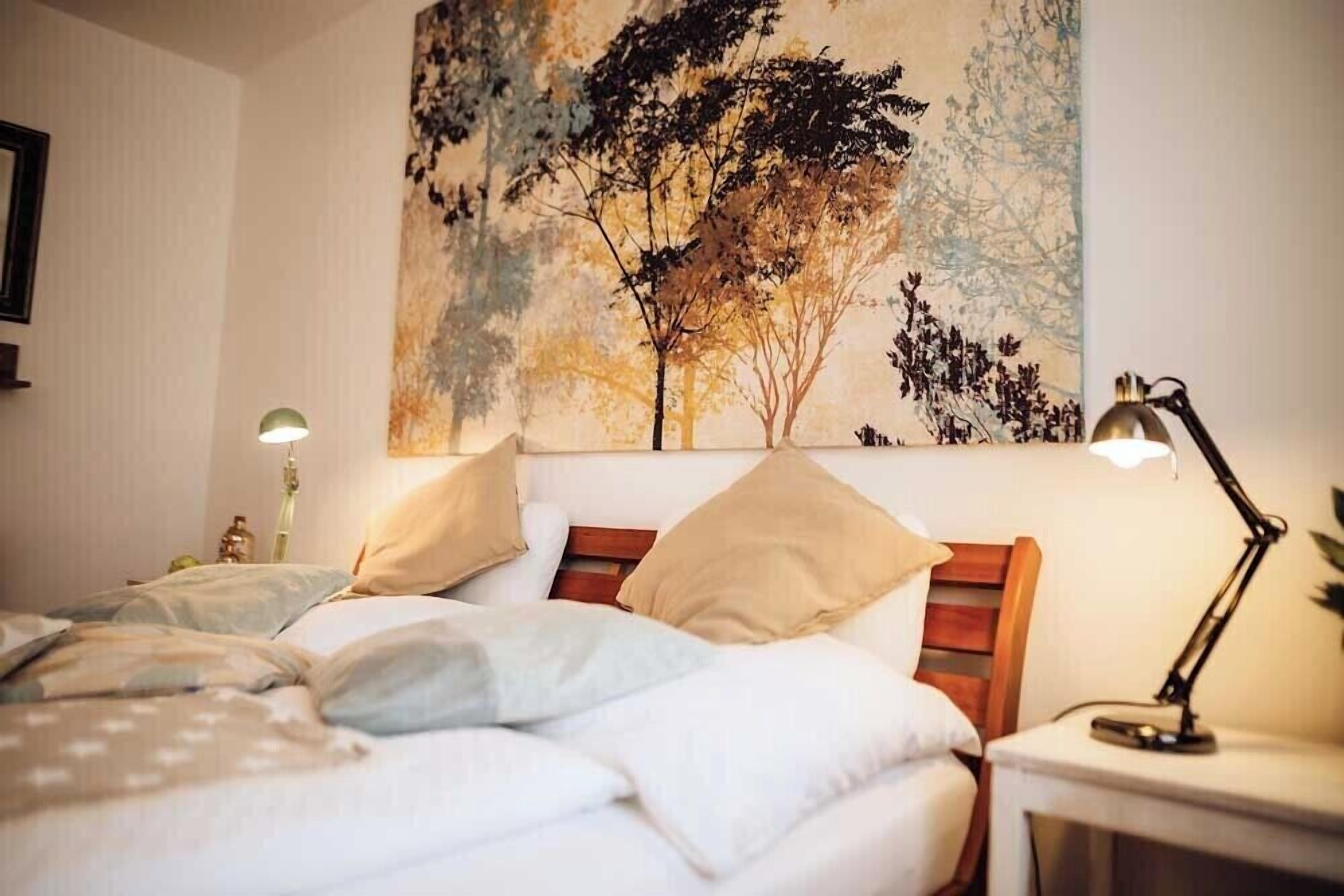 Standard Triple Room, Pets Allowed, City View | Free WiFi, bed sheets