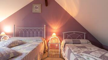 3 bedrooms, iron/ironing board, WiFi