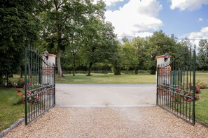 Property grounds - Gîte at the Gates of Chambord (Crouy-sur-Cosson)