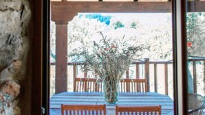 Outdoor dining - Ländliches Haus Medulas 3 Belegung für 4 6 PAX by Interhome (La Barosa)