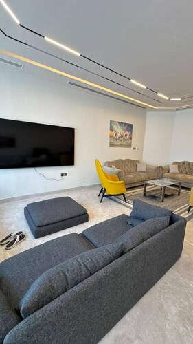 Nas Villa Luxurious Dorm