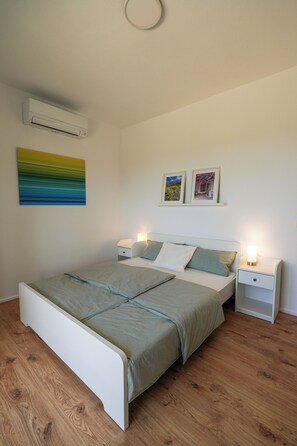 2 bedrooms, iron/ironing board, WiFi, bed sheets - House Philia with Panoramic Sea View (Agios Dimitrios)