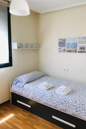 2 bedrooms, internet - mit Aussicht in Luanco by Interhome (Luanco)