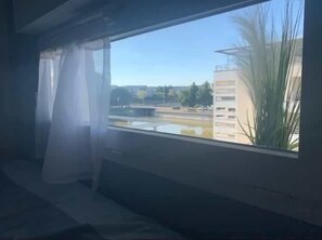 Interior - Lake Escape – Private Parking • Beach Nearby (La Rochelle)