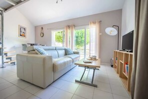 Televisie en een kantoor