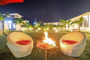 Biệt thự, quang cảnh thành phố