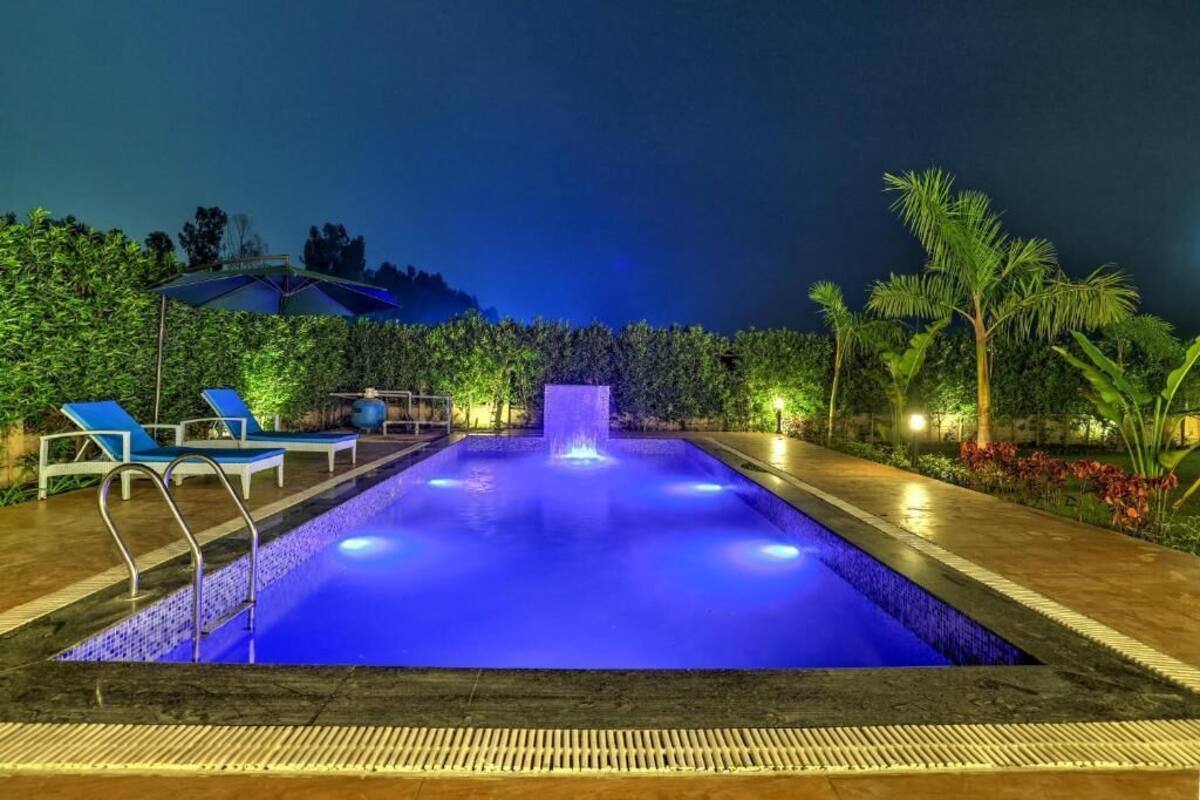 Biệt thự, quang cảnh thành phố