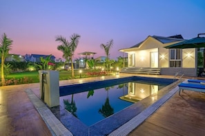 Biệt thự, quang cảnh thành phố