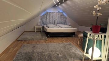 Apartment, 1 Bedroom | 2 bedrooms