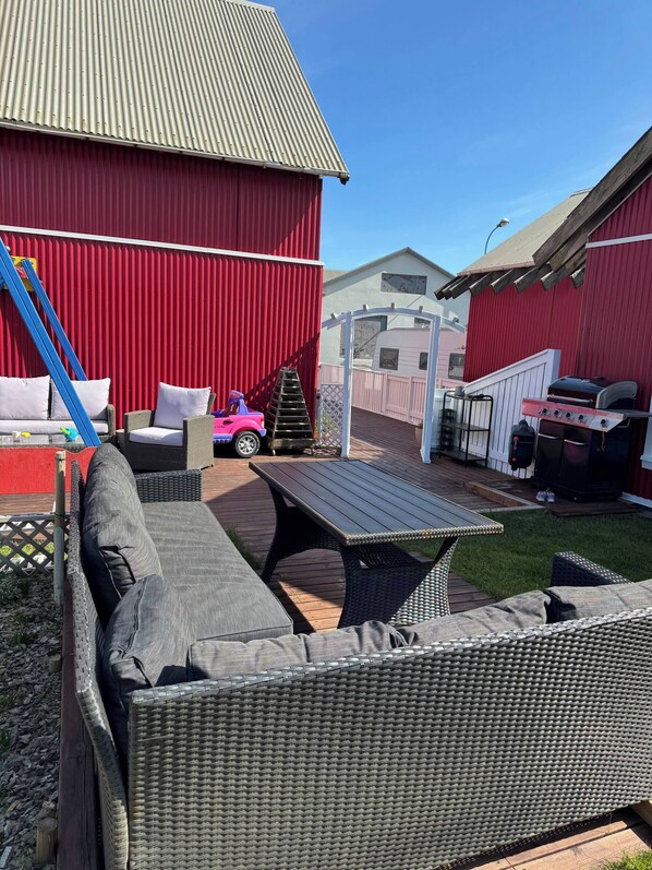 Mobile Home, 1 Bedroom | Living area